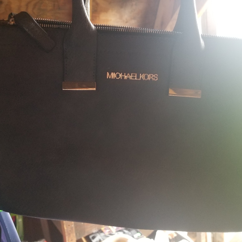 Authentic Michael Kors purse